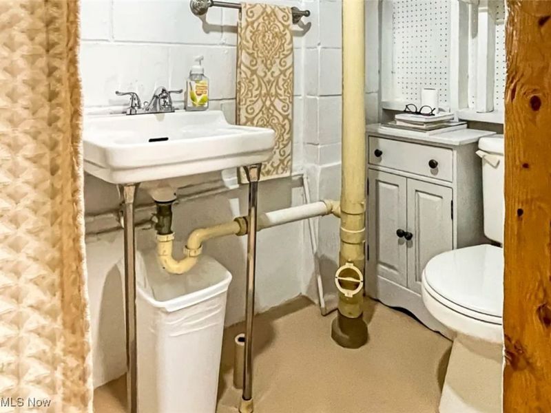 422 E 7th Street, Mc Donald, OH 44437 Photo 30