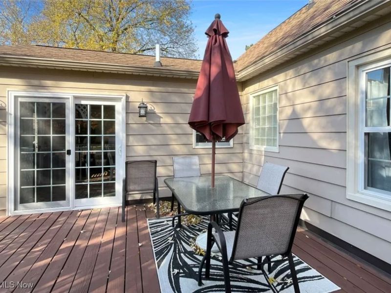 422 E 7th Street, Mc Donald, OH 44437 Photo 8