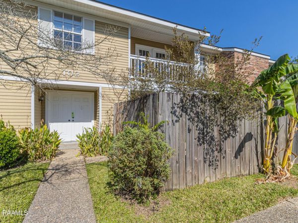 200 Lodge Drive, Unit 102, Lafayette, LA 70506