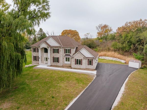 545 Thomas ROAD, Wales, WI 53183