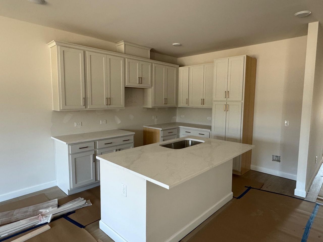 5022 Blackberry Lane Photo 2