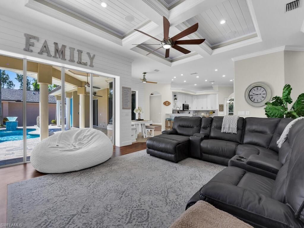 6480 Pine Cone Ct, Fort Myers, FL 33912 Photo