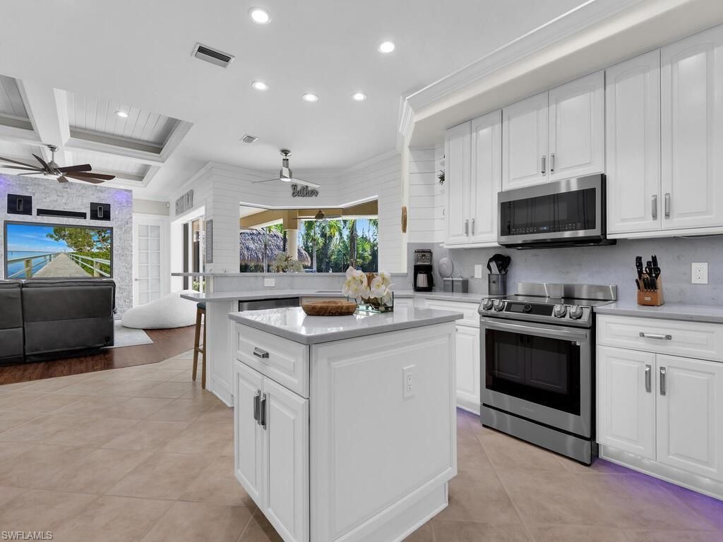 6480 Pine Cone Ct, Fort Myers, FL 33912 Photo