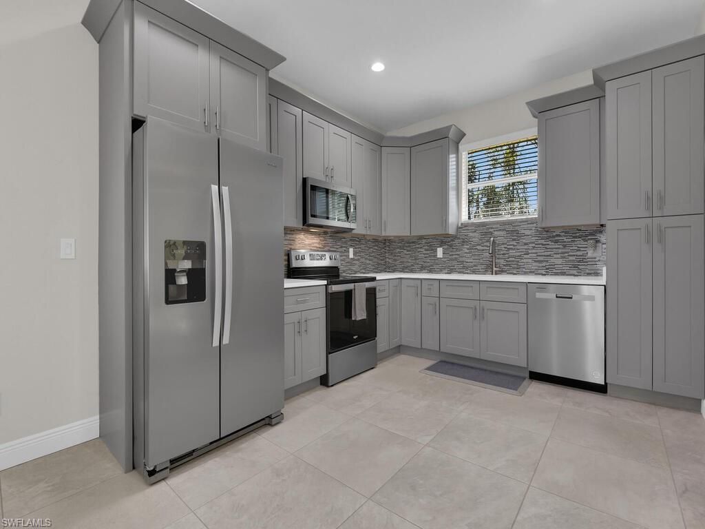 6480 Pine Cone Ct, Fort Myers, FL 33912 Photo