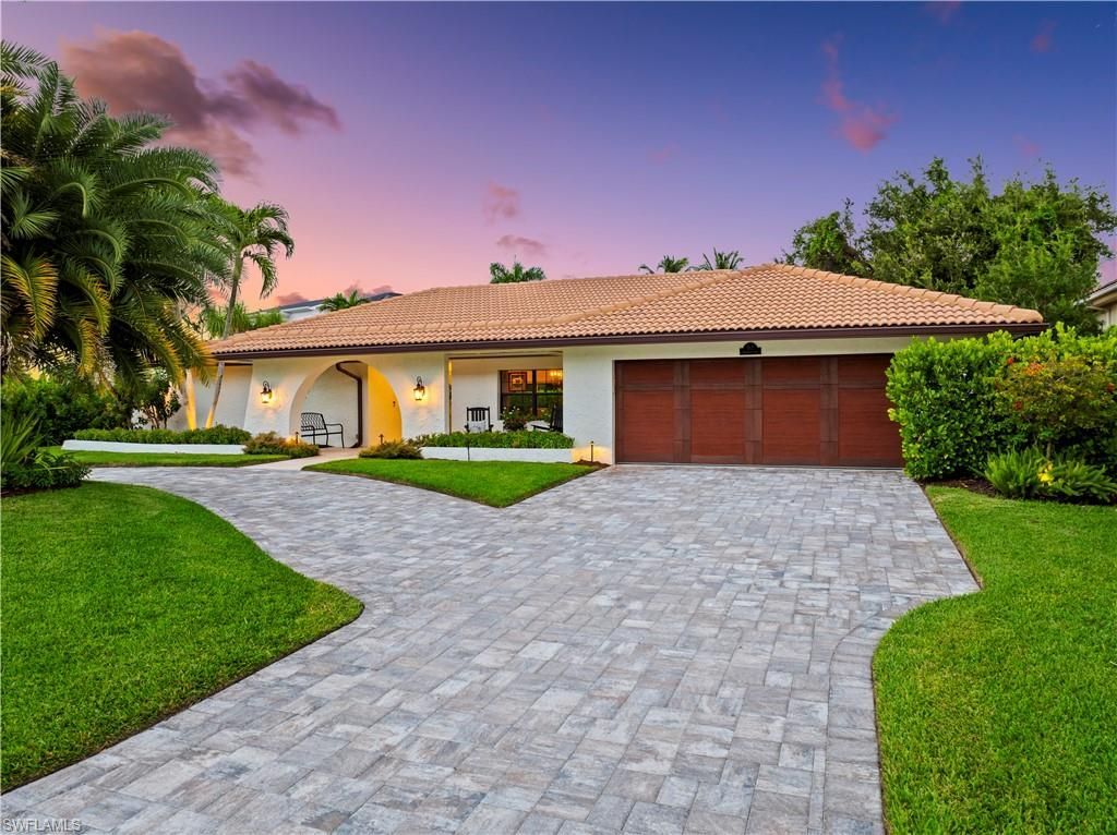 517 Parkwood Ln, Naples, FL 34103 Photo