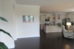 809 Bronwyn Circle photo 4