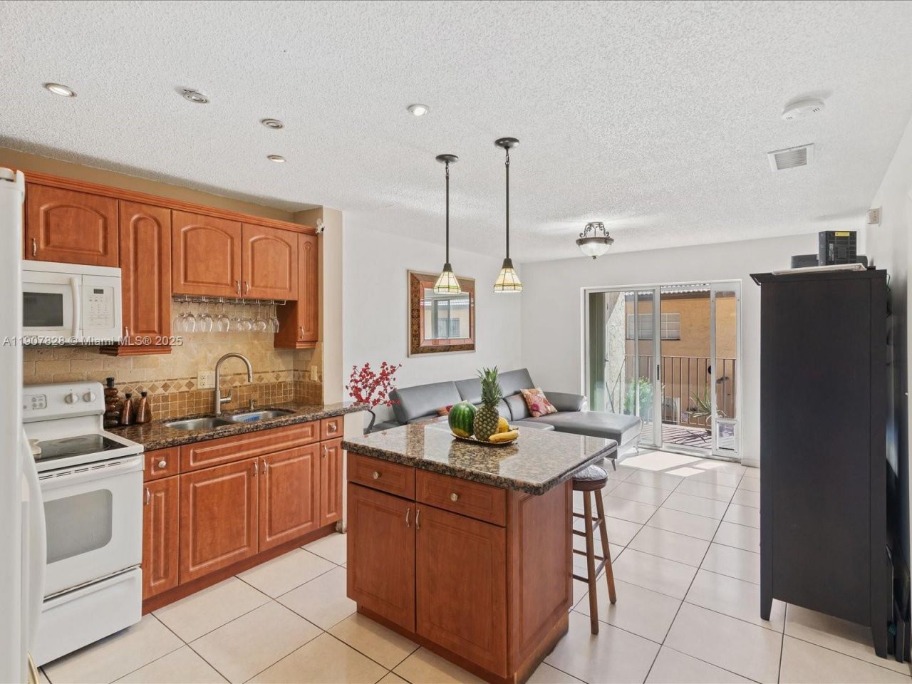 8851 NW 119th St, Unit 3314-3, Hialeah Gardens, FL 33018 Photo