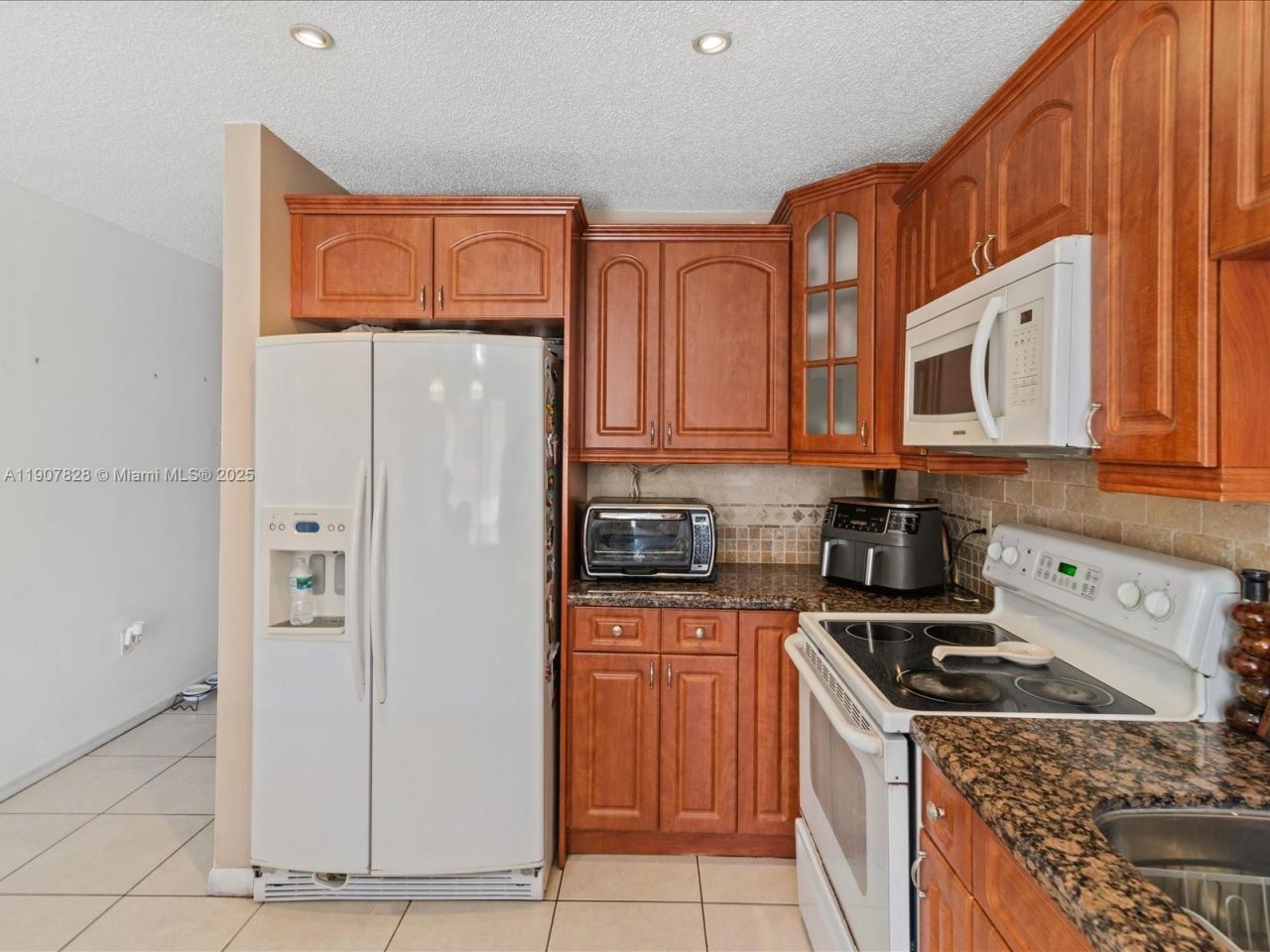 8851 NW 119th St, Unit 3314-3, Hialeah Gardens, FL 33018 Photo
