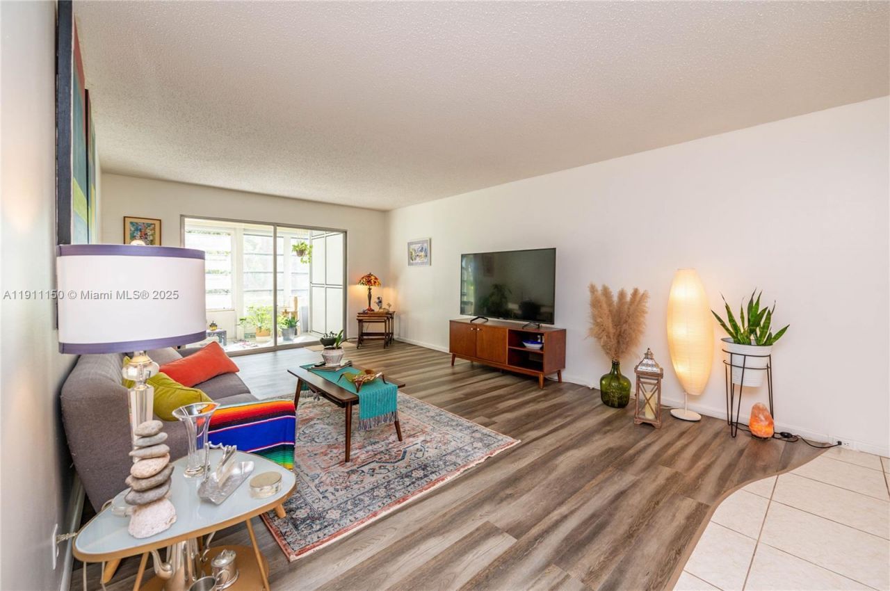 2101 Lucaya Bnd, Unit C1, Coconut Creek, FL 33066 Photo