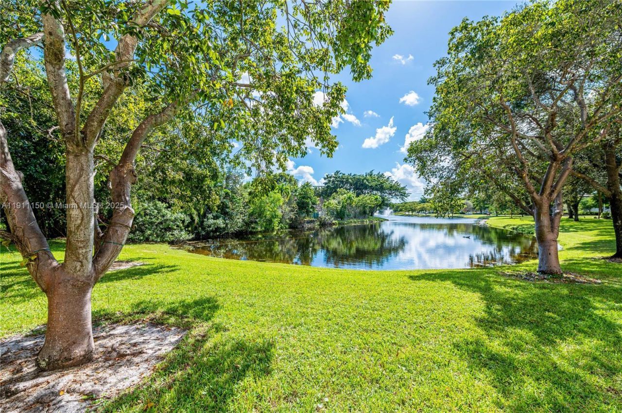 2101 Lucaya Bnd, Unit C1, Coconut Creek, FL 33066 Photo
