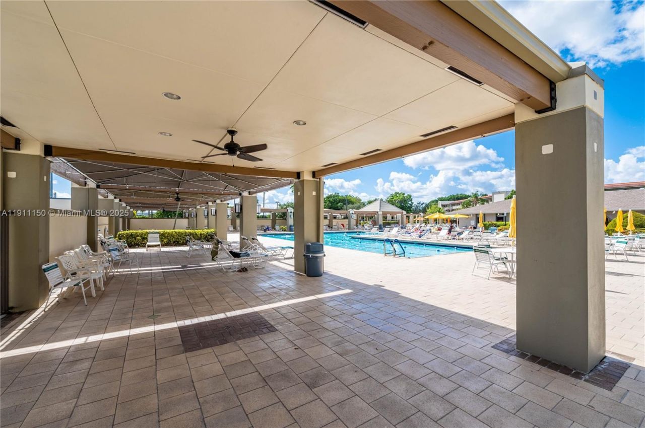 2101 Lucaya Bnd, Unit C1, Coconut Creek, FL 33066 Photo