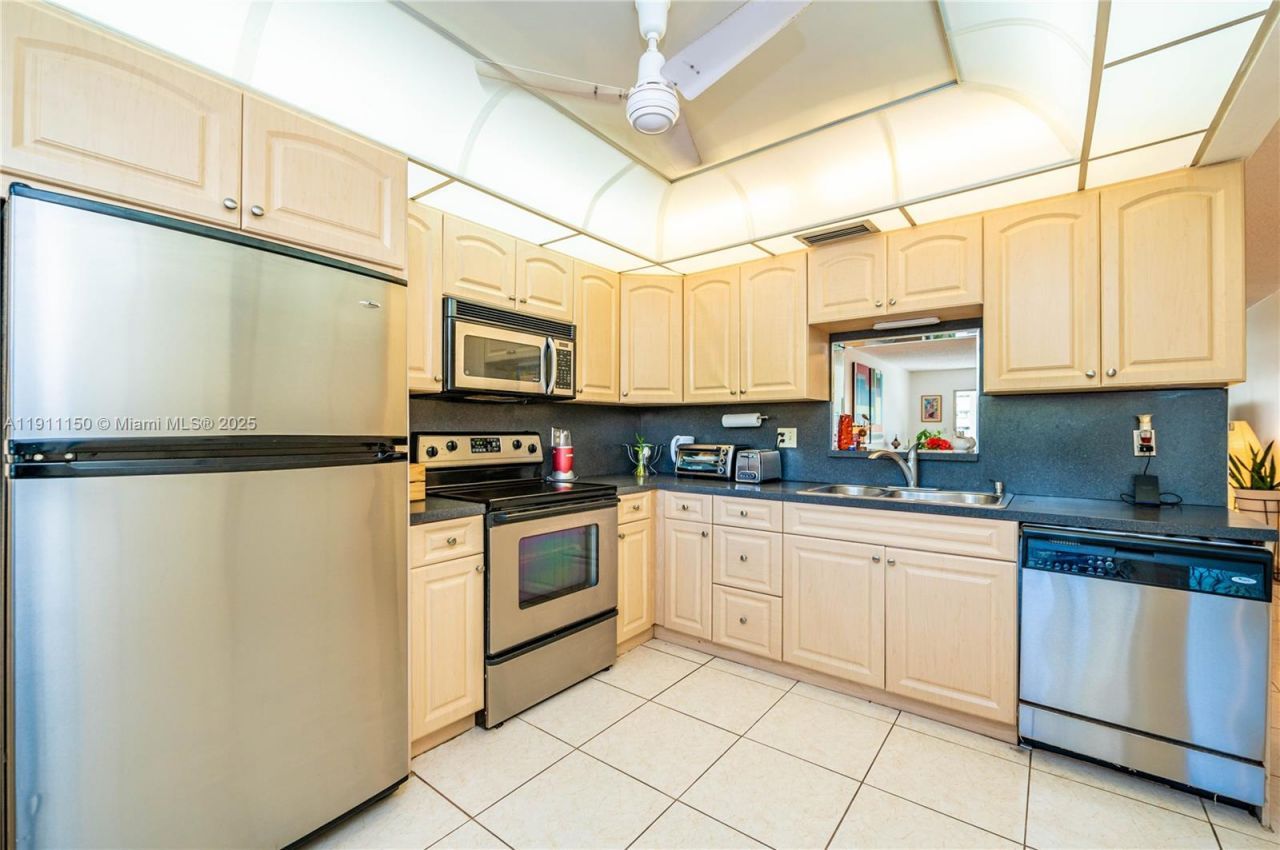 2101 Lucaya Bnd, Unit C1, Coconut Creek, FL 33066 Photo
