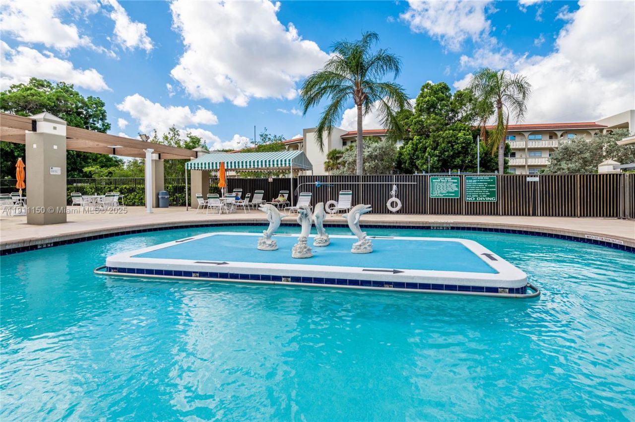 2101 Lucaya Bnd, Unit C1, Coconut Creek, FL 33066 Photo