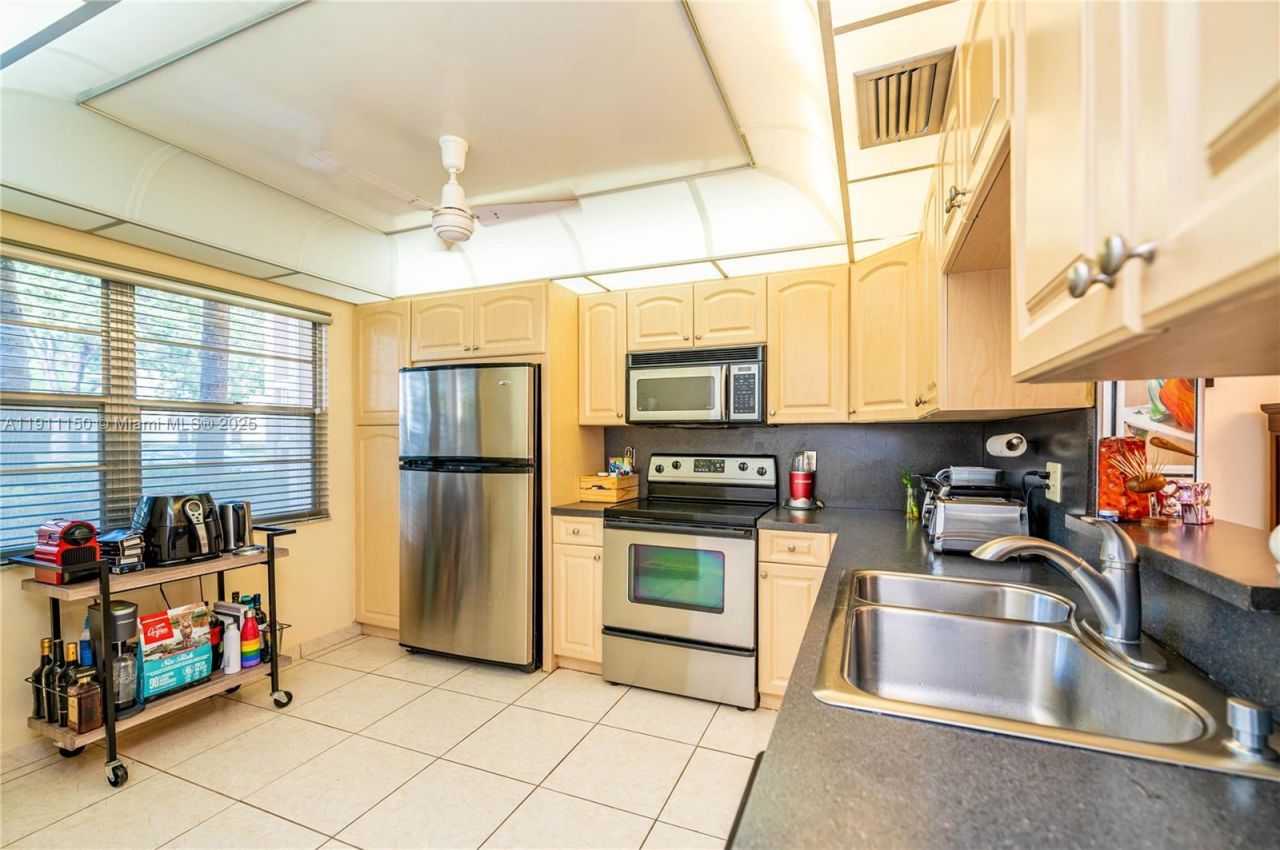 2101 Lucaya Bnd, Unit C1, Coconut Creek, FL 33066 Photo