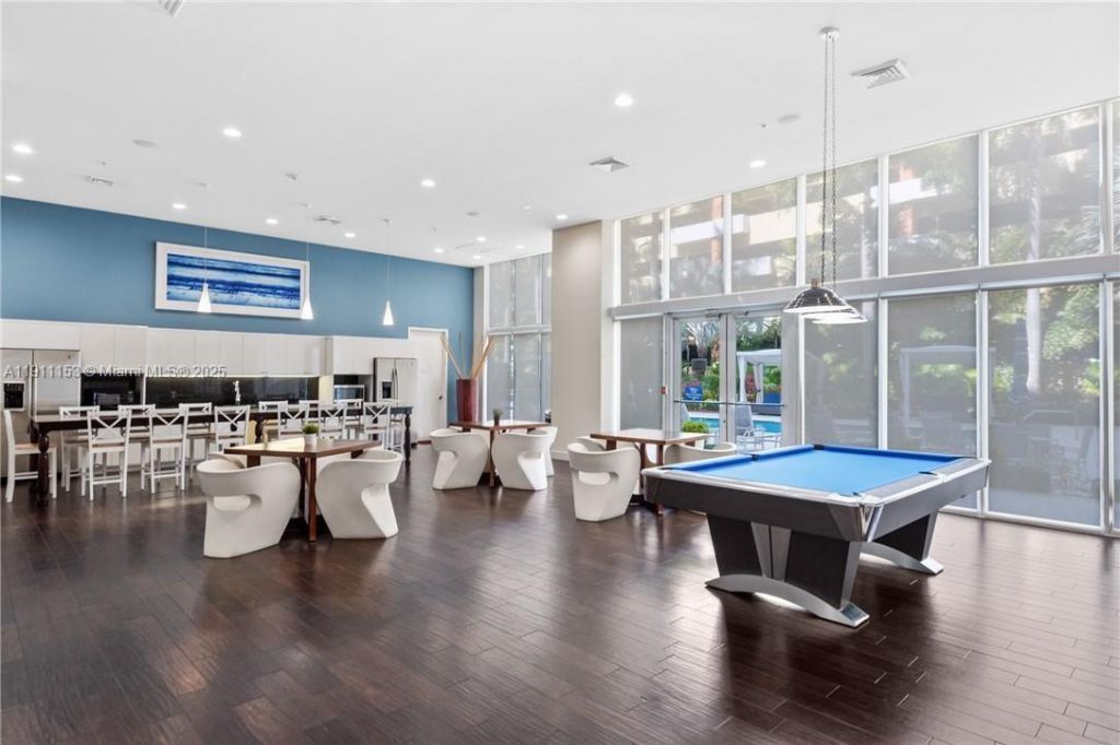 2775 NE 187th St, Unit PH22, Aventura, FL 33180 Photo