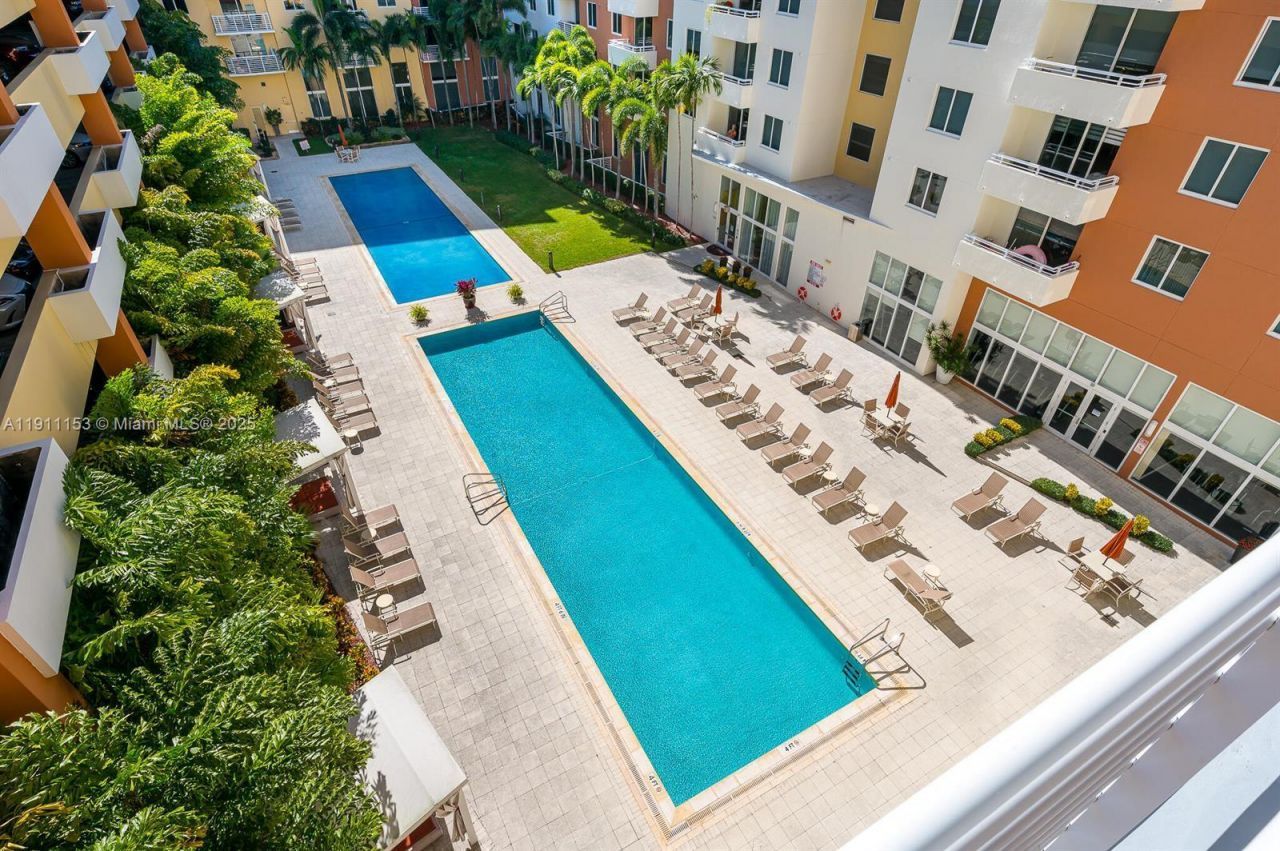 2775 NE 187th St, Unit PH22, Aventura, FL 33180 Photo