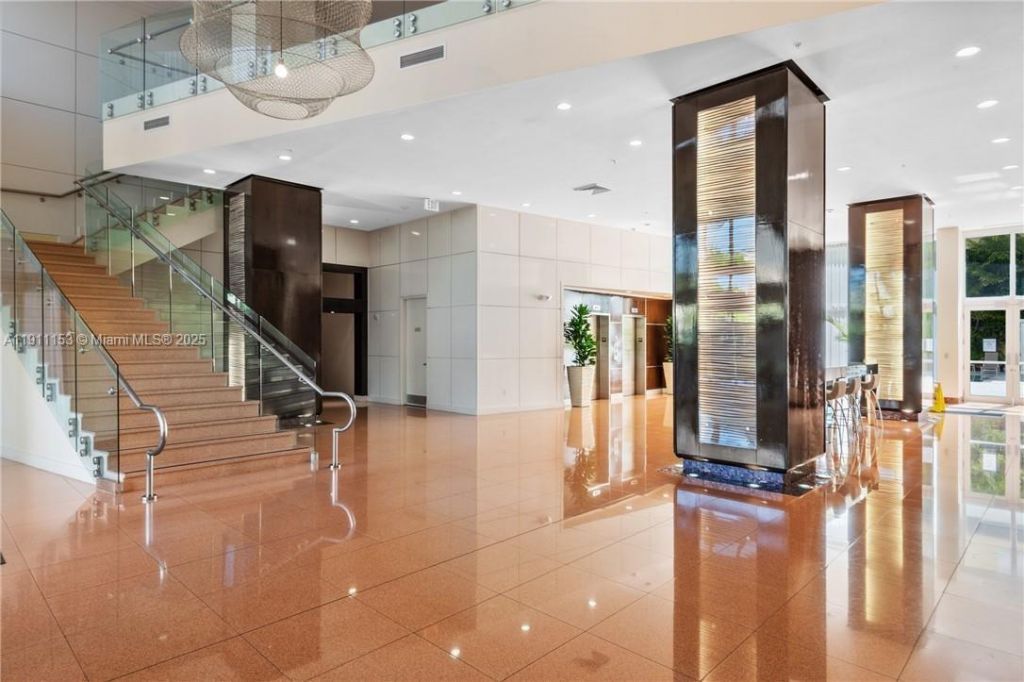 2775 NE 187th St, Unit PH22, Aventura, FL 33180 Photo