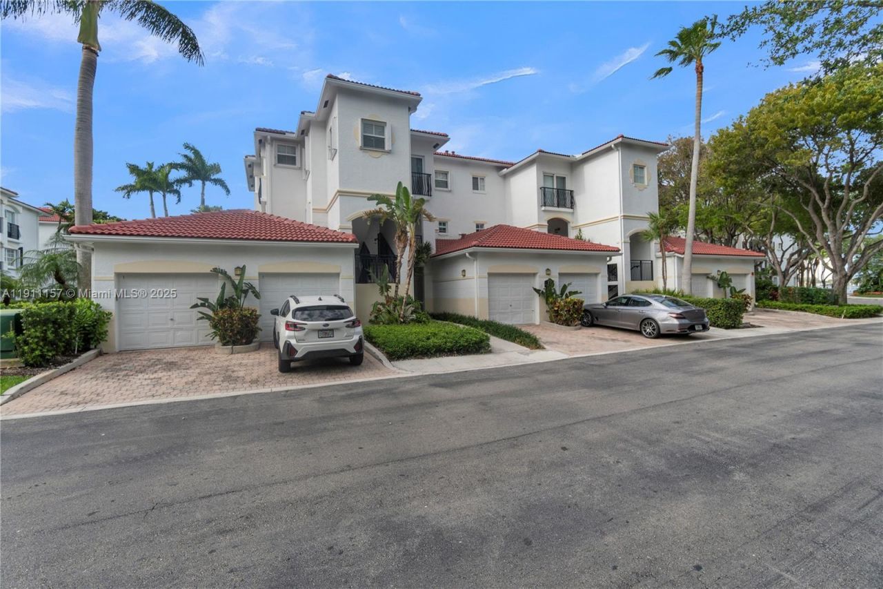 3235 NE 184th St, Unit 11103, Aventura, FL 33160 Photo