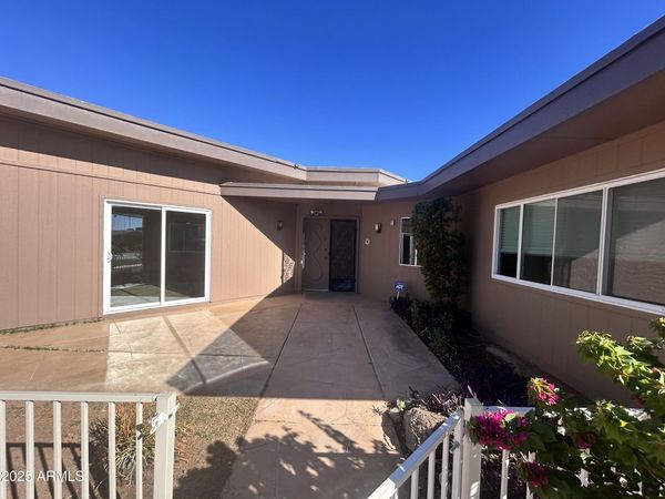 10838 W THUNDERBIRD Boulevard, Sun City, AZ 85351