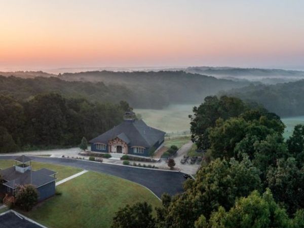 900 Olde Tennessee Trl, Springville, TN 38256