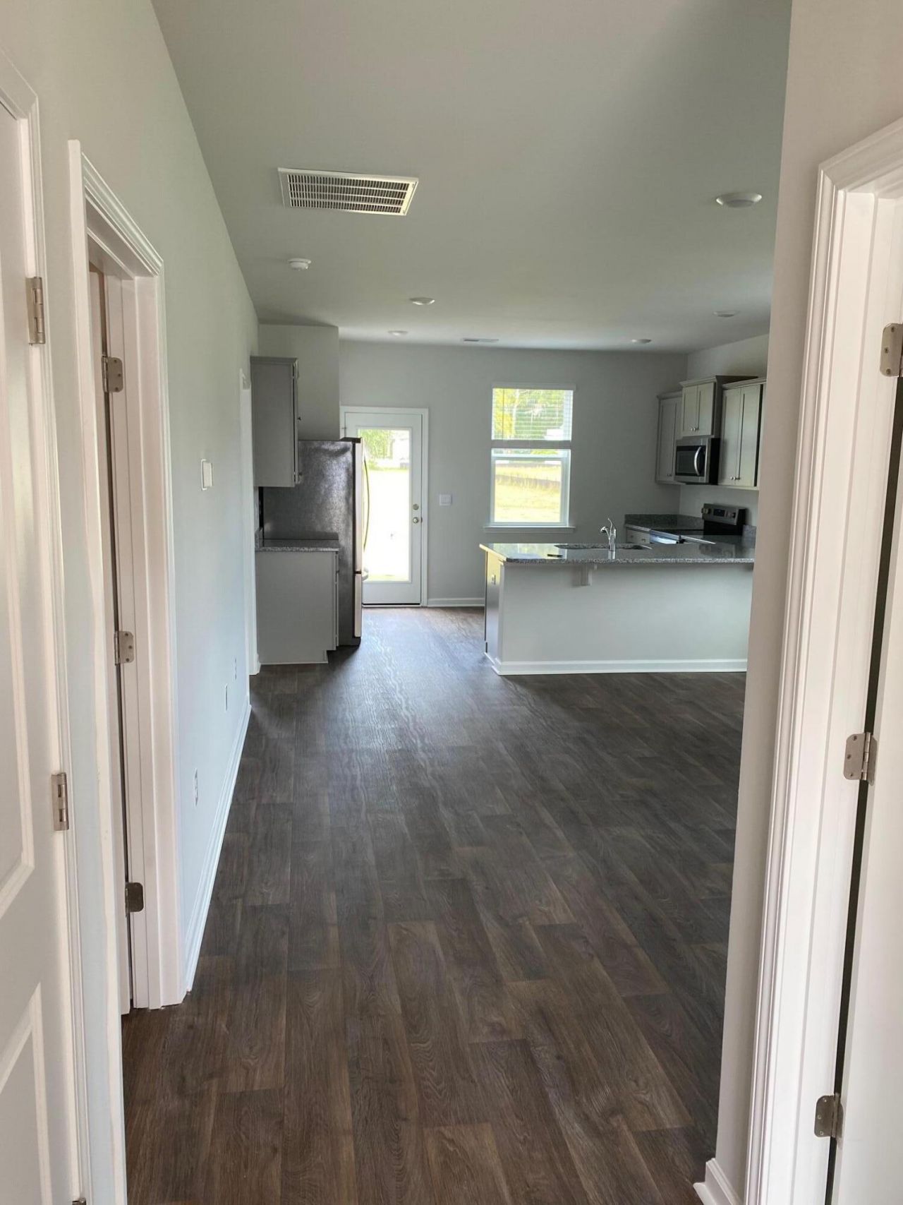 1088 Refuge Way Photo 4