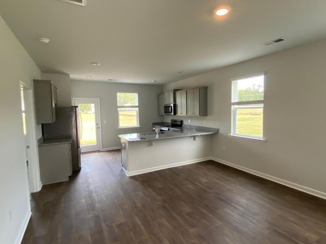 1088 Refuge Way Photo 6