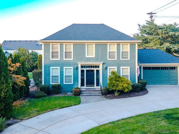 3487 Greystone Court, Medford, OR 97504