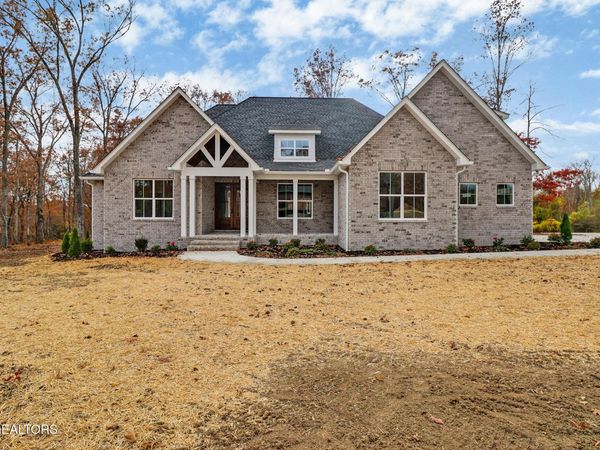 1052 Catoosa Ridge Drive, Crossville, TN 38571