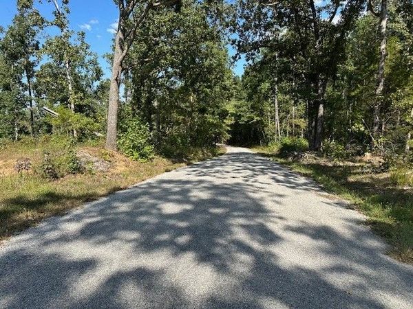 1 Firetower Rd, Camden, TN 38320