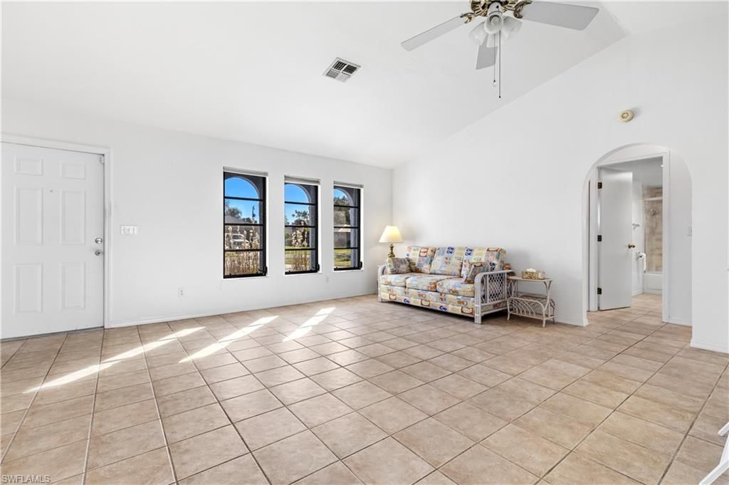 1402 SW 4th Ave, Cape Coral, FL 33991 Photo