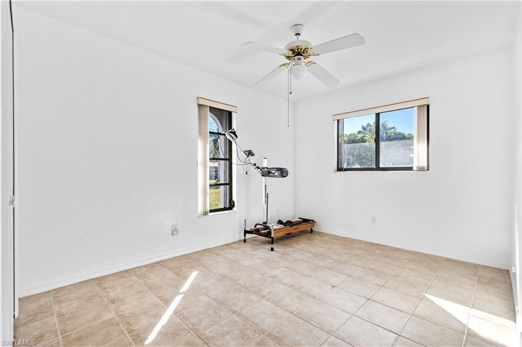 1402 SW 4th Ave, Cape Coral, FL 33991 Photo