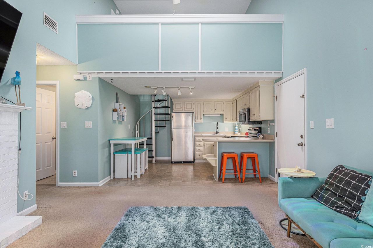 1206 Erin Way Photo 8