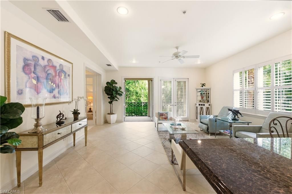 2843 Tiburon Blvd E, Unit 7-102, Naples, FL 34109 Photo