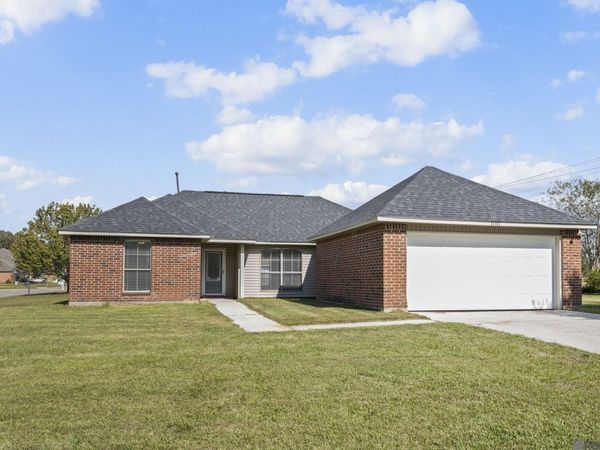 11257 Abbey Ln, Denham Springs, LA 70726