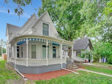 1611 Sumner Street, Lincoln, NE 68502