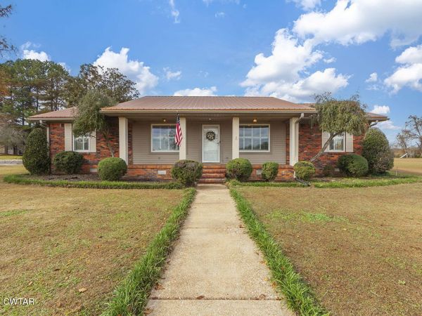 205 Pinecrest Drive, Henderson, TN 38340