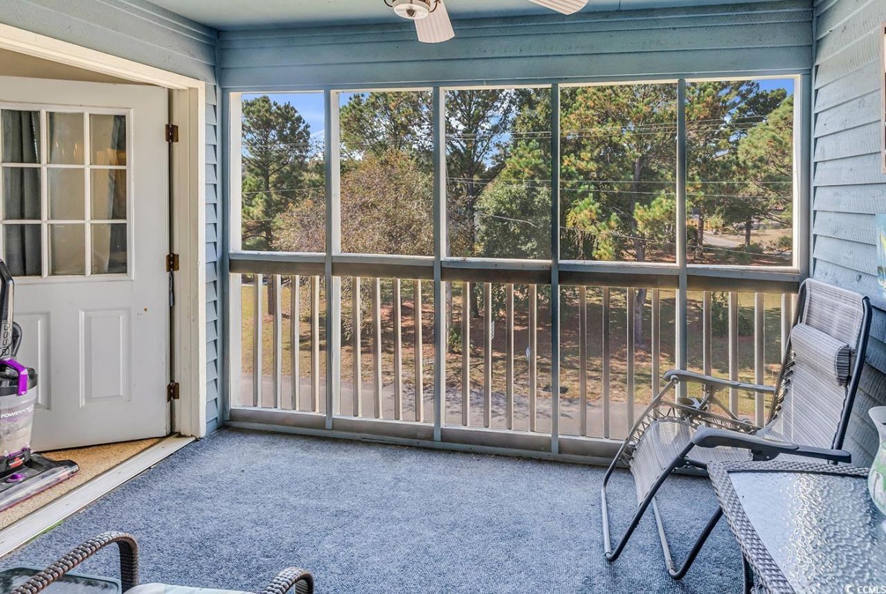 4015 Fairway Dr. Photo 2