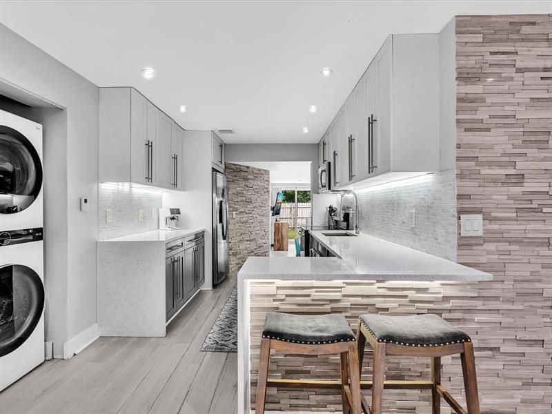 81 NW 47th Court, Fort Lauderdale, FL 33309 Photo