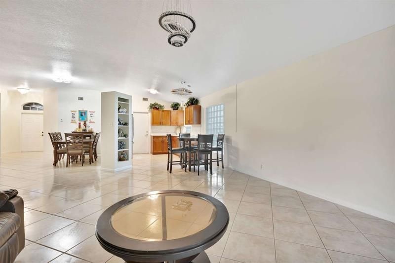 1002 Aspri Way, Riviera Beach, FL 33418 Photo