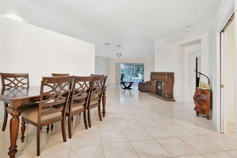 1002 Aspri Way, Riviera Beach, FL 33418 Photo