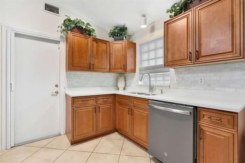 1002 Aspri Way, Riviera Beach, FL 33418 Photo