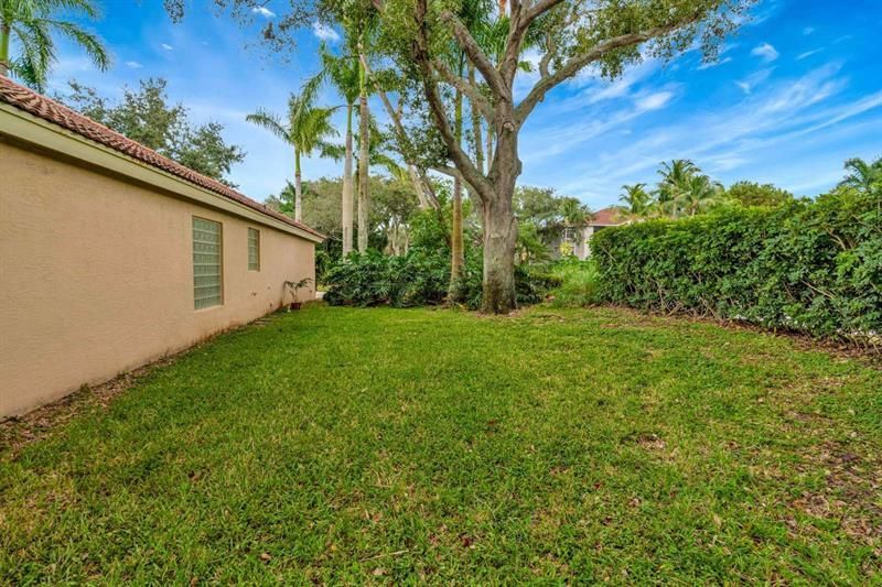 1002 Aspri Way, Riviera Beach, FL 33418 Photo