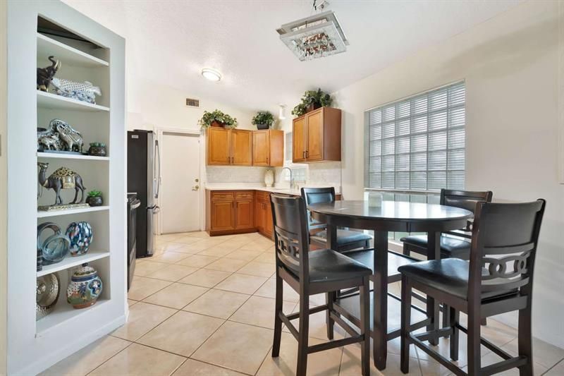 1002 Aspri Way, Riviera Beach, FL 33418 Photo