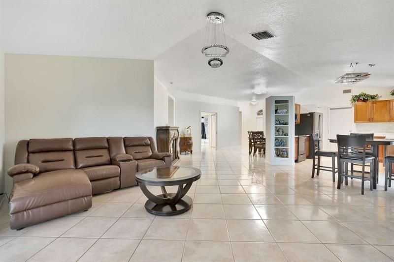 1002 Aspri Way, Riviera Beach, FL 33418 Photo