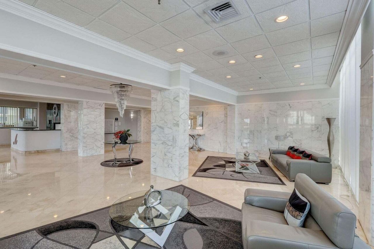 5440 N Ocean Drive, Unit 1002, Singer Island, FL 33404 Photo