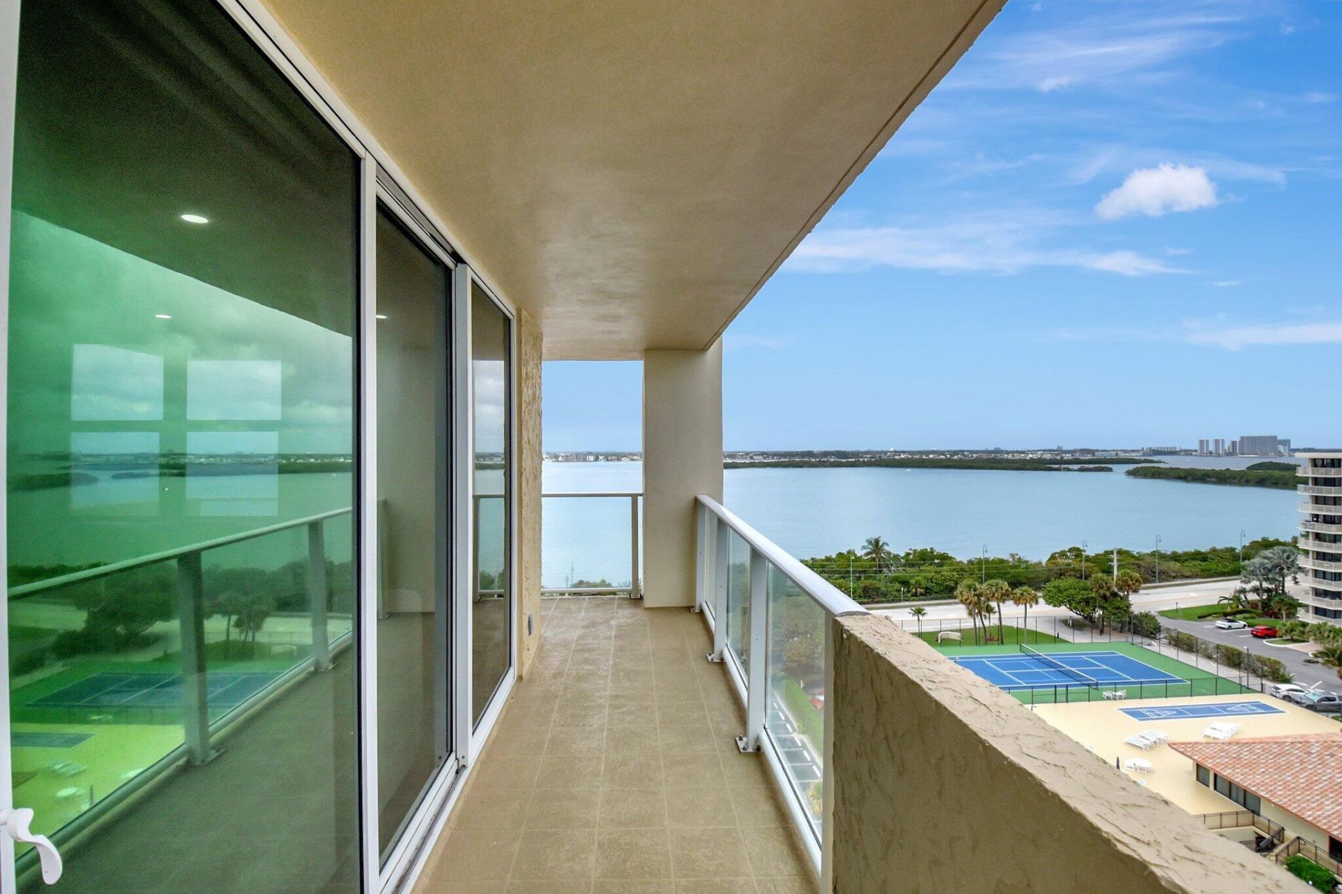 5440 N Ocean Drive, Unit 1002, Singer Island, FL 33404 Photo