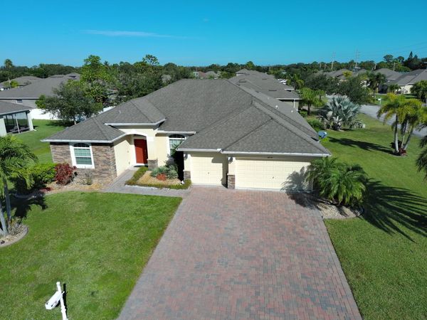 5830 Wyndham Manor, Vero Beach, FL 32967