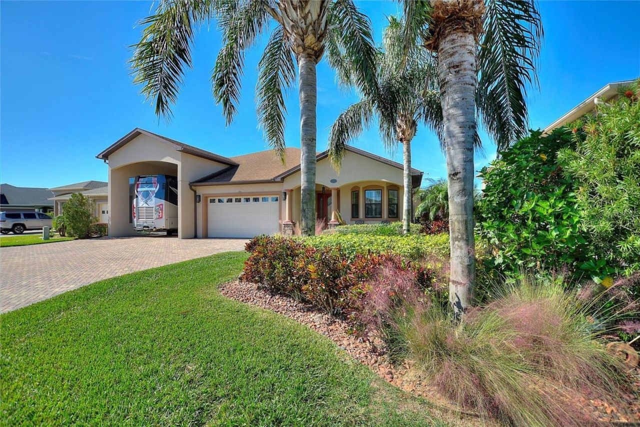 520 Homecoming Way, Polk City, FL 33868 Photo