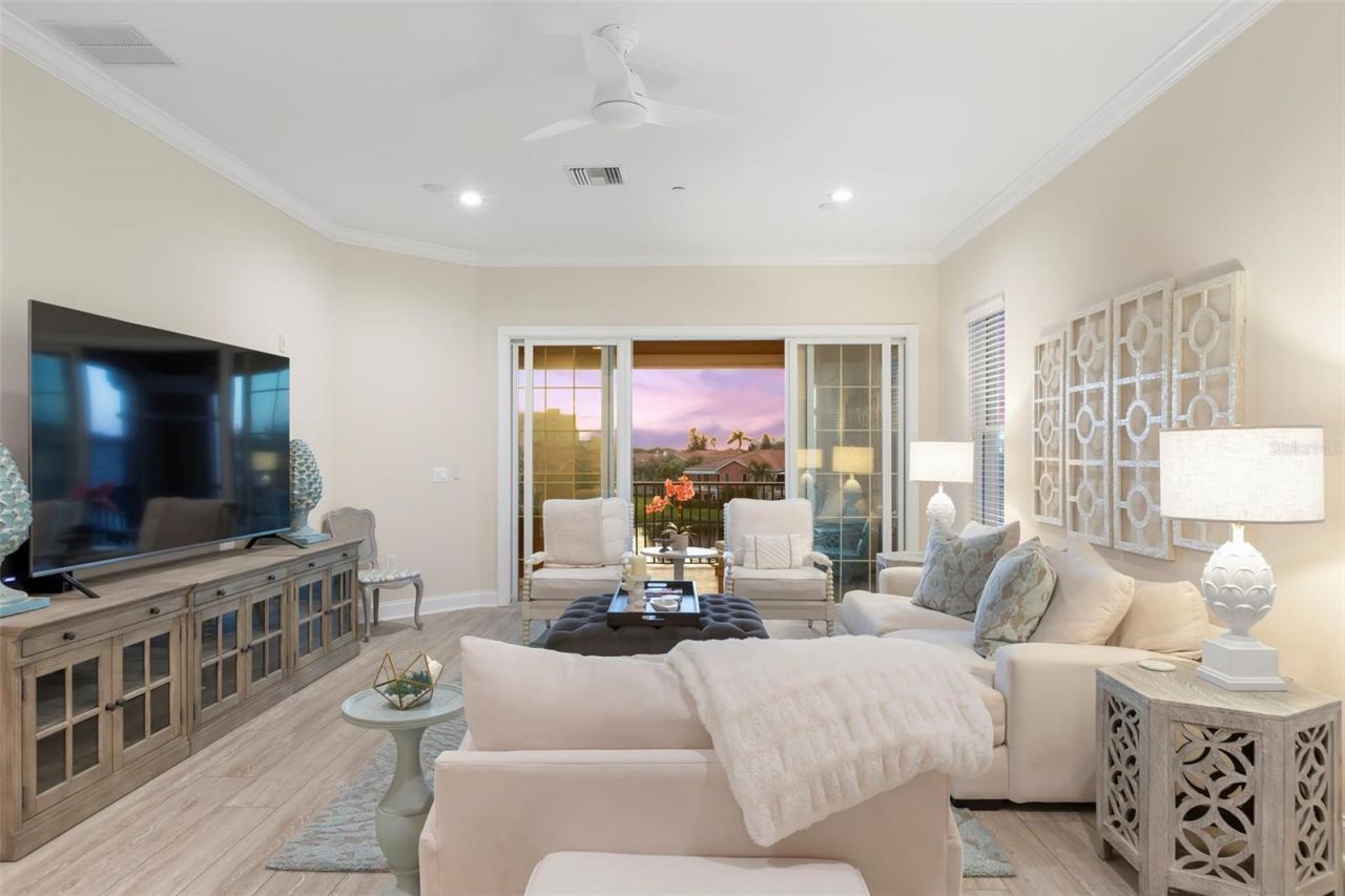 8 Franklin Court S, Unit 53D, Saint Petersburg, FL 33711 Photo