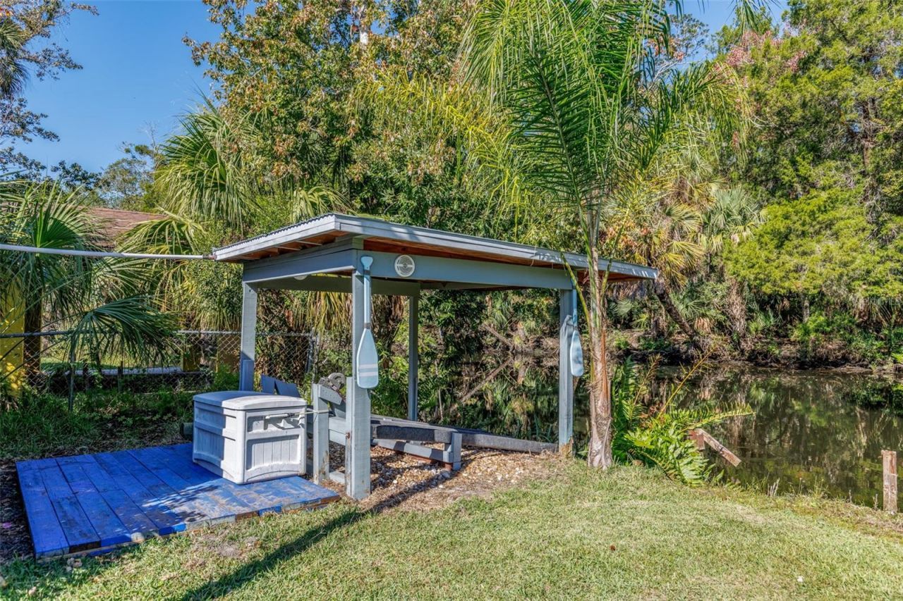 9781 W Halls River Road, Homosassa, FL 34448 Photo